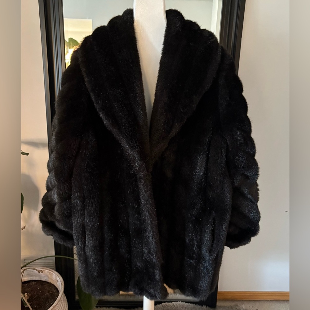 MONTEREY FASHIONS  Black Faux Fur Warm Winter Coat